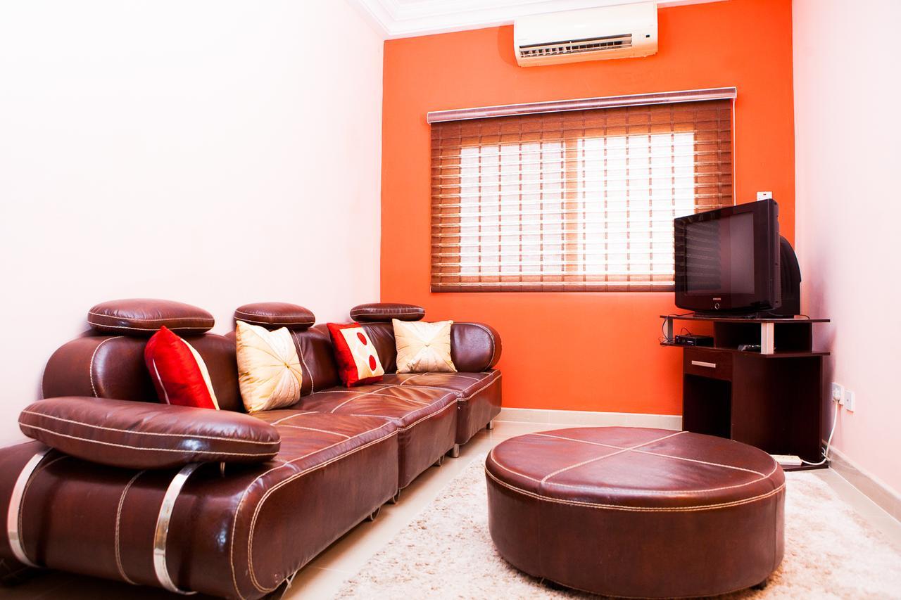 Maxwell Court Apartments Accra Exteriör bild